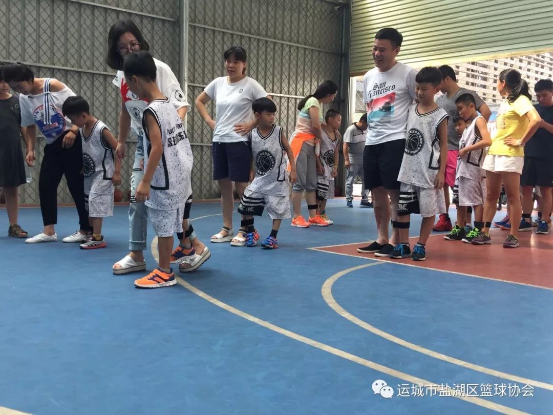 篮球训练术语大全集图片_2